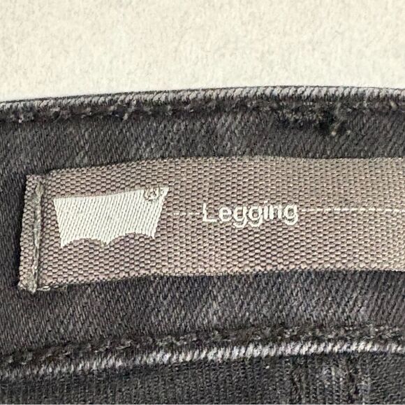 Levi's Black Legging Jeans Sleek Stretchy Fit Women’s 28. - Picture 11 of 14